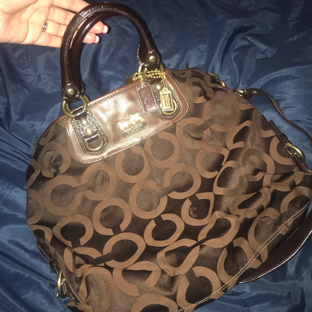 Brown coach purse - Picture 9 of 10